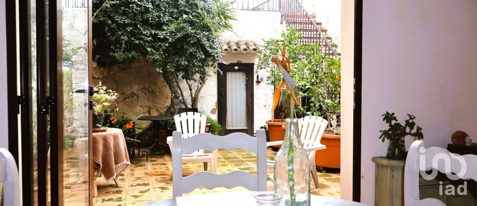 Casa 3 habitacions de 164 m² a Benidoleig (03759)