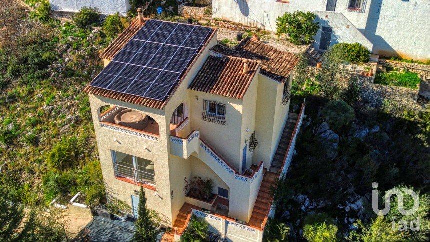 Casa 3 habitacions de 155 m² a Adsubia (03786)