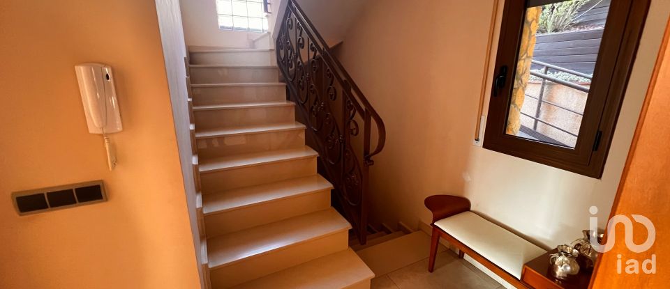 Casa 4 habitacions de 347 m² a Corbera de Llobregat (08757)