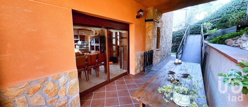 Casa 4 habitacions de 347 m² a Corbera de Llobregat (08757)