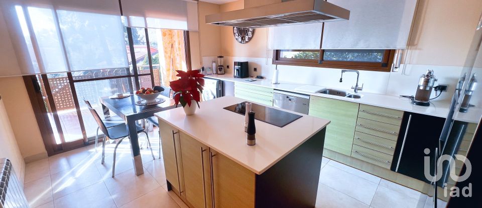 Casa 4 habitacions de 347 m² a Corbera de Llobregat (08757)