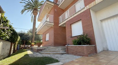 House 5 bedrooms of 323 m² in Raco del Cesar (43839)