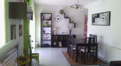 Apartment 4 bedrooms of 133 m² in Montblanc (43400)