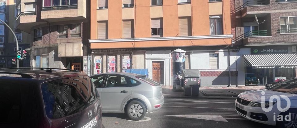 Edifici de 640 m² a León (24002)