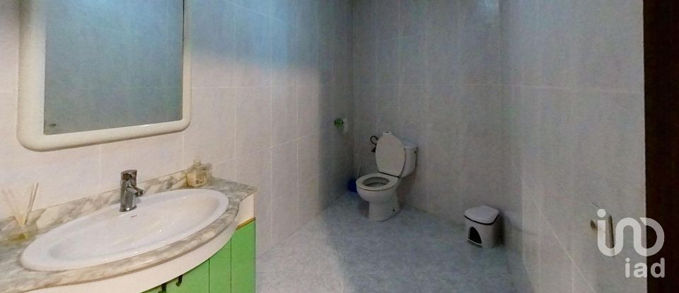 Townhouse 4 bedrooms of 135 m² in Llorenç del Penedès (43712)