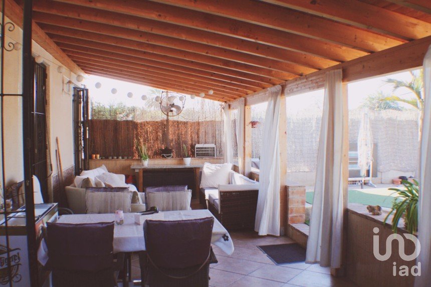 House 4 bedrooms of 257 m² in Formentera del Segura (03179)