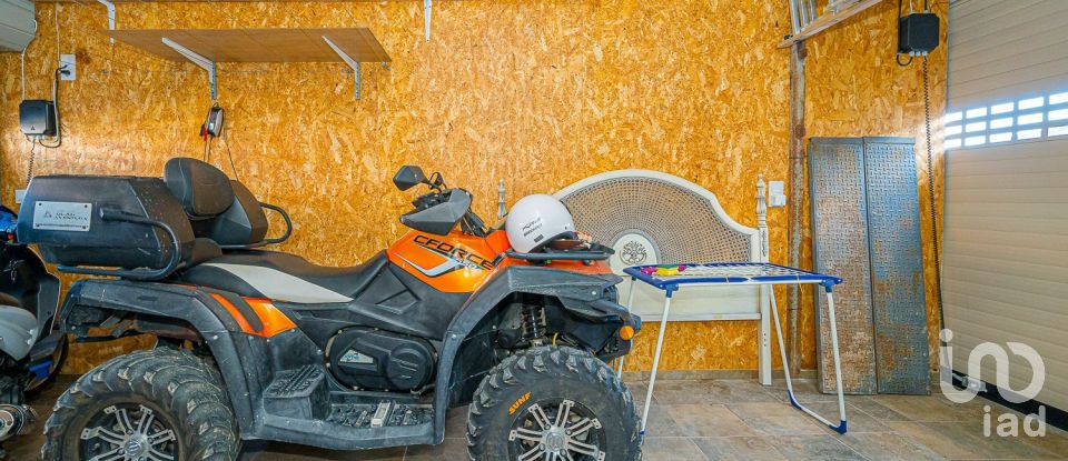 House 4 bedrooms of 257 m² in Formentera del Segura (03179)