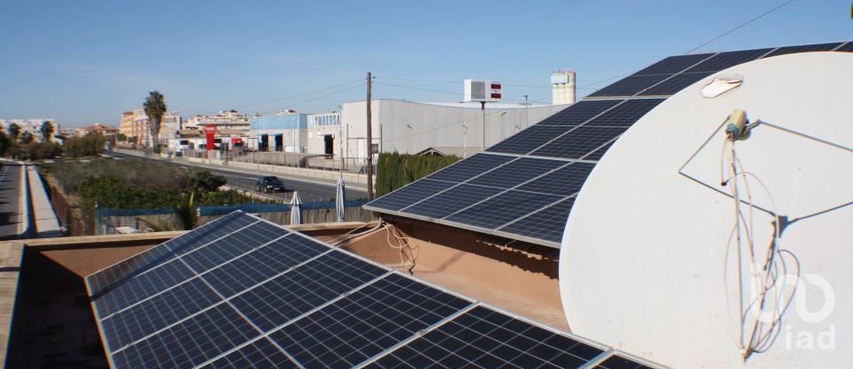 House 4 bedrooms of 257 m² in Formentera del Segura (03179)