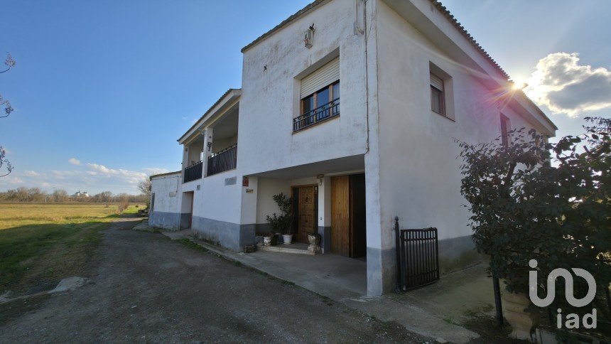 Casa rústica 5 habitaciones de 520 m² en Lleida (25195)