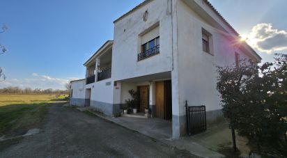 Country home 5 bedrooms of 520 m² in Lleida (25195)