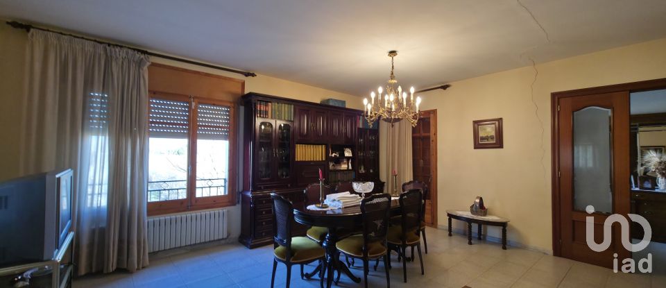 Casa rústica 5 habitaciones de 520 m² en Lleida (25195)