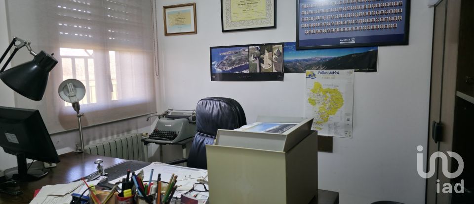 Casa rústica 5 habitaciones de 520 m² en Lleida (25195)