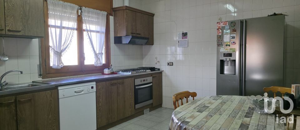 Casa rústica 5 habitaciones de 520 m² en Lleida (25195)