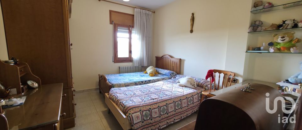 Casa rústica 5 habitaciones de 520 m² en Lleida (25195)