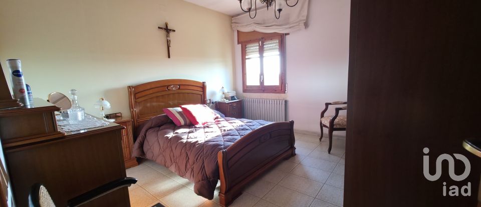 Casa rústica 5 habitaciones de 520 m² en Lleida (25195)