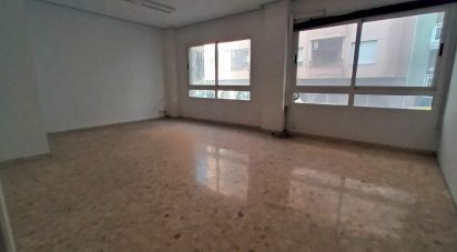 Shop / premises commercial of 110 m² in Oliva (46780)