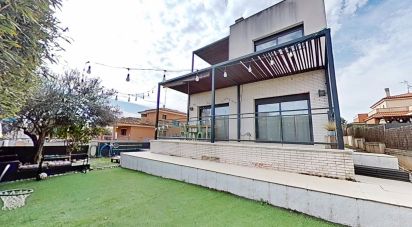 Casa 3 habitaciones de 256 m² en Urbanitzacio Cunit-Diagonal (43881)