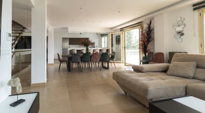 Casa 6 habitaciones de 520 m² en Calp (03710)