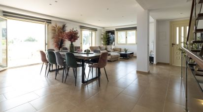 Casa 6 habitaciones de 520 m² en Calp (03710)