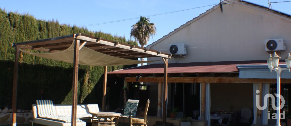 House 4 bedrooms of 257 m² in Formentera del Segura (03179)