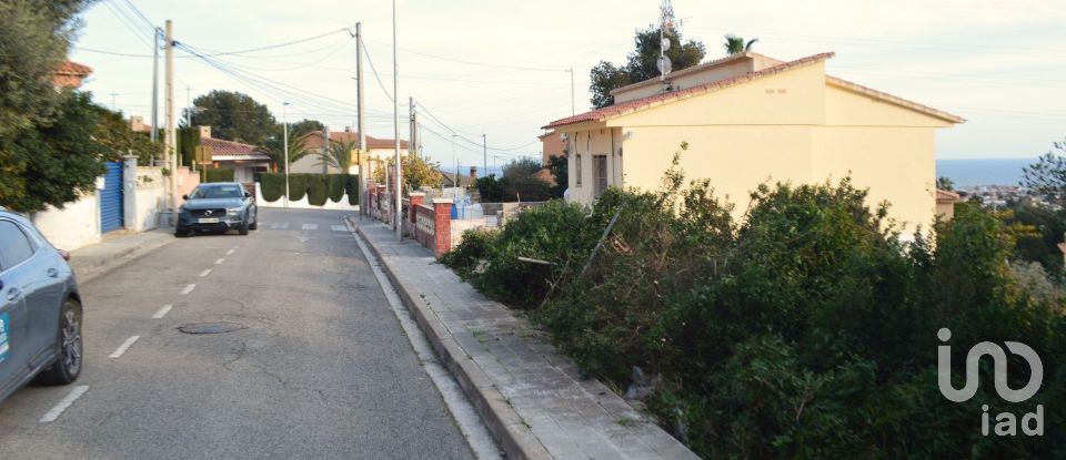 Terreno de 638 m² en Segur de Calafell (43882)