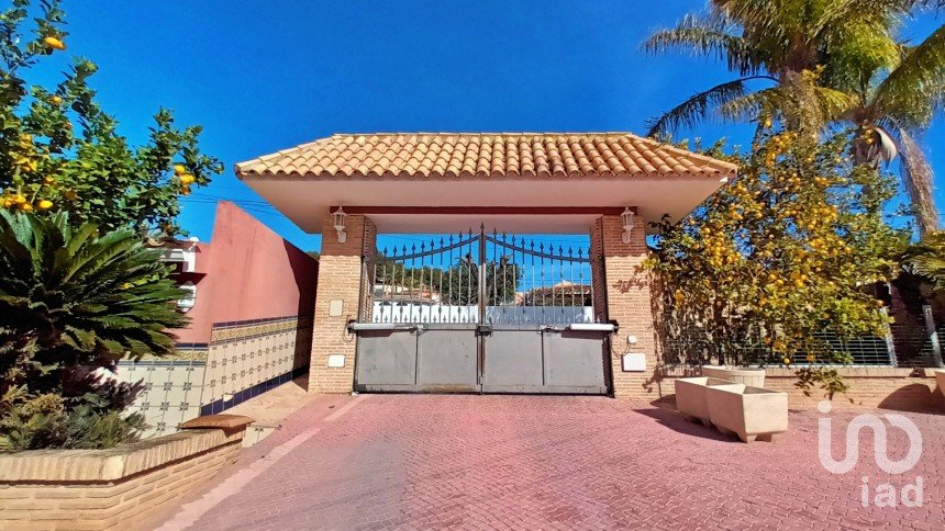 Maison 7 chambres de 466 m² à Colonia Escandinavia / Escandinavia (03580)