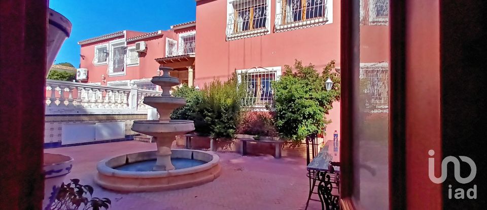 Maison 7 chambres de 466 m² à Colonia Escandinavia / Escandinavia (03580)