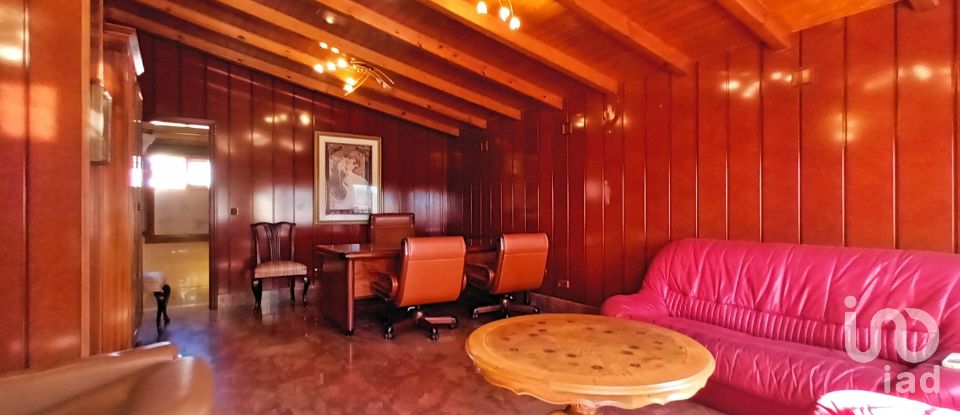 Maison 7 chambres de 466 m² à Colonia Escandinavia / Escandinavia (03580)