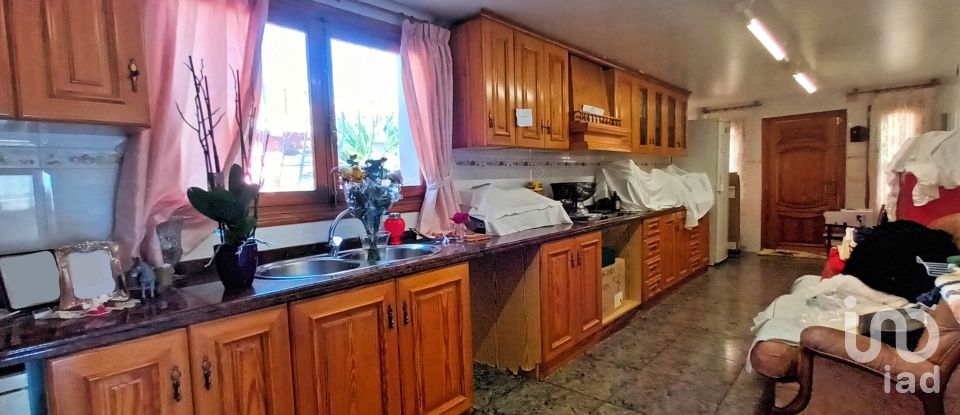 Maison 7 chambres de 466 m² à Colonia Escandinavia / Escandinavia (03580)