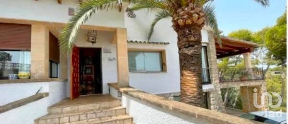 Casa de muntanya 4 habitacions de 270 m² a Dénia (03700)