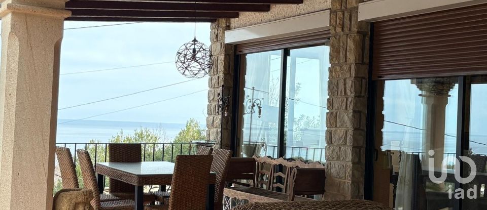 Casa de muntanya 4 habitacions de 270 m² a Dénia (03700)