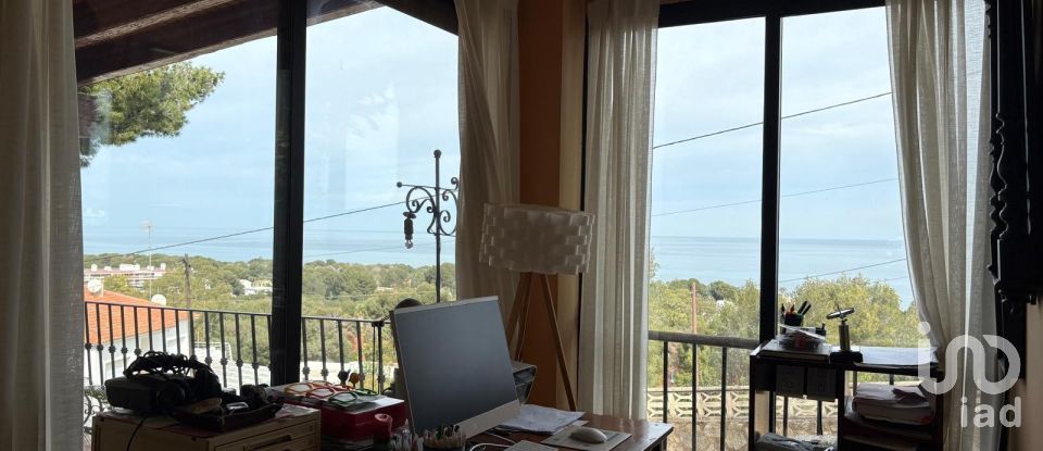 Casa de muntanya 4 habitacions de 270 m² a Dénia (03700)