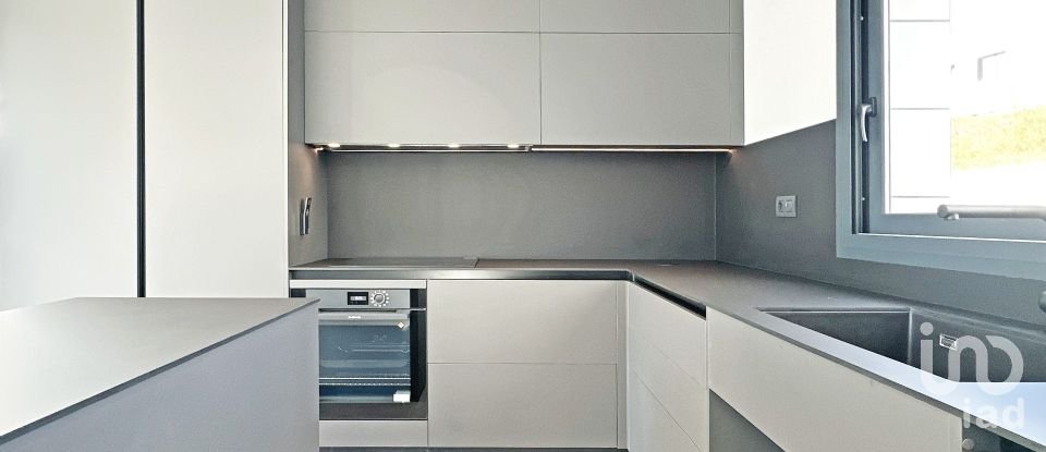 House 5 bedrooms of 384 m² in Sant Esteve Sesrovires (08635)