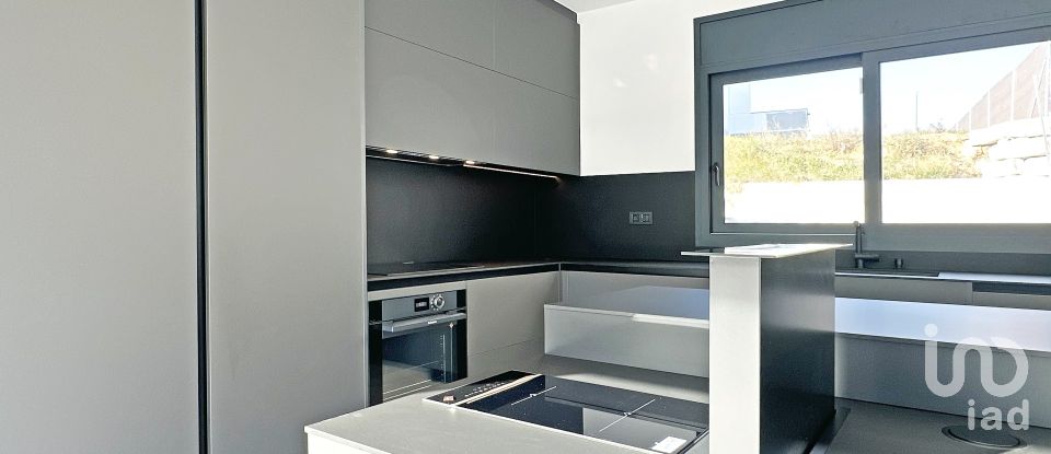 House 5 bedrooms of 384 m² in Sant Esteve Sesrovires (08635)