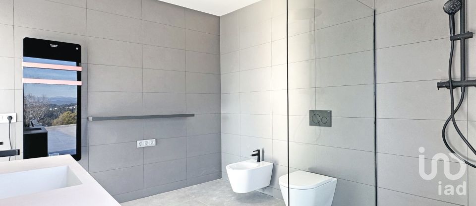 House 5 bedrooms of 384 m² in Sant Esteve Sesrovires (08635)