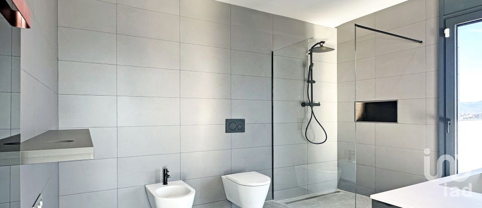 House 5 bedrooms of 384 m² in Sant Esteve Sesrovires (08635)