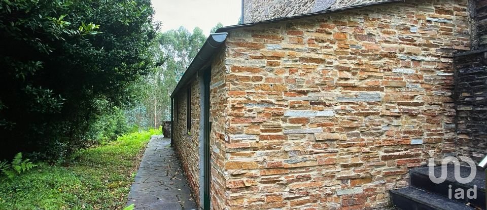 Casa 4 habitaciones de 350 m² en San Acisclo do Valadouro (27786)