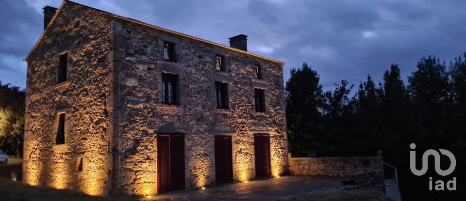 Casa 4 habitaciones de 350 m² en San Acisclo do Valadouro (27786)