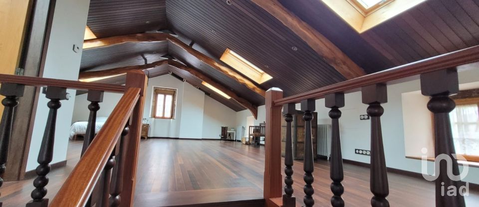 Casa 4 habitaciones de 350 m² en San Acisclo do Valadouro (27786)