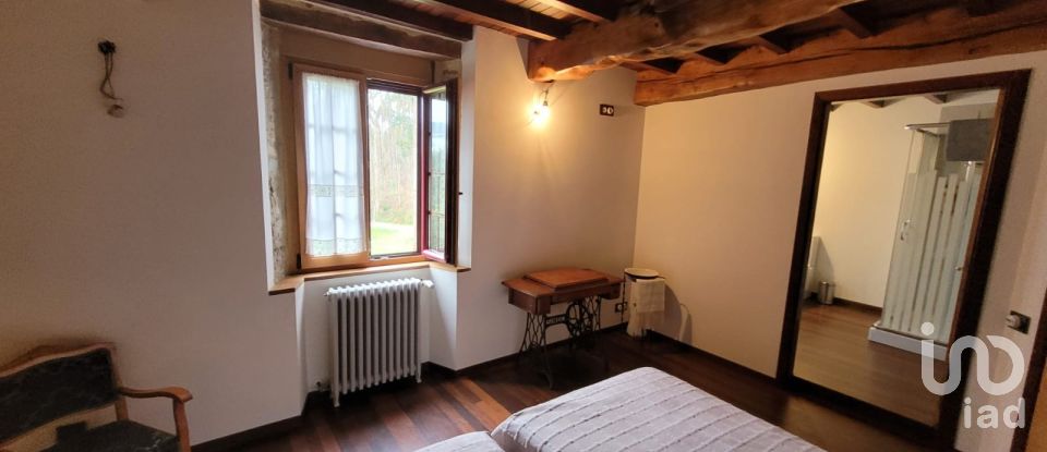 Casa 4 habitaciones de 350 m² en San Acisclo do Valadouro (27786)