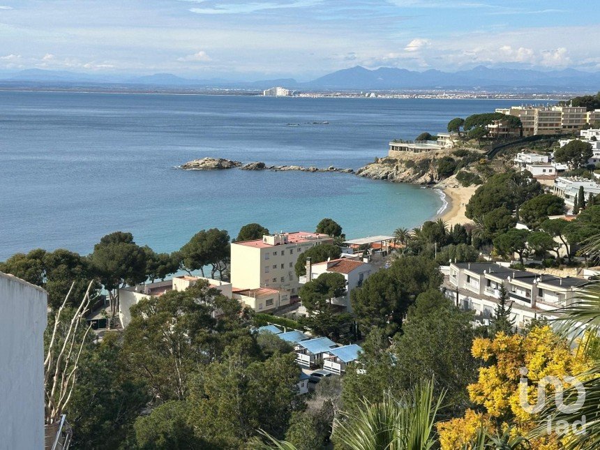 Casa 3 habitacions de 357 m² a Roses (17480)