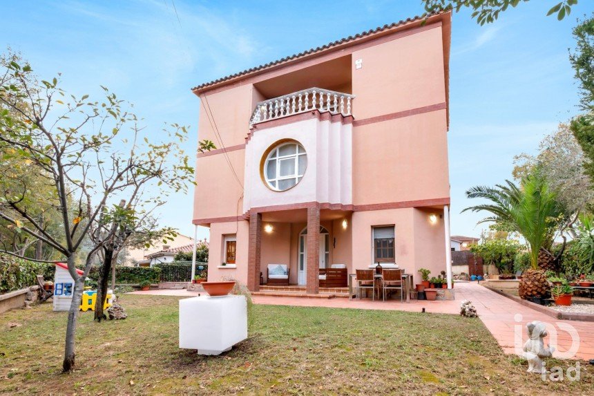 Maison 6 chambres de 331 m² à Sant Cugat del Vallès (08195)