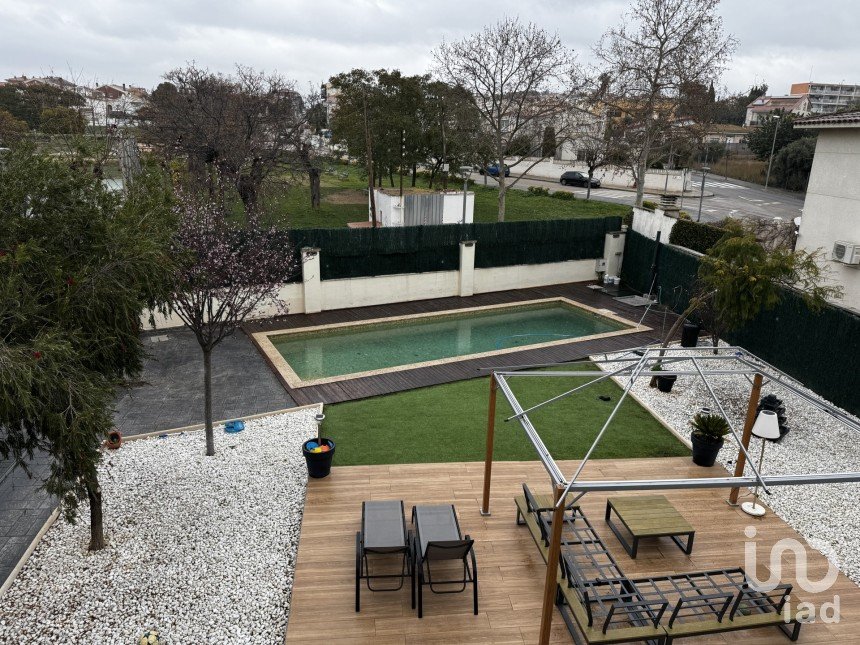 Casa 10 habitaciones de 646 m² en Cubelles (08880)