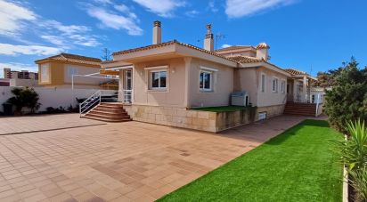 House 5 bedrooms of 521 m² in La Manga del Mar Menor (30380)