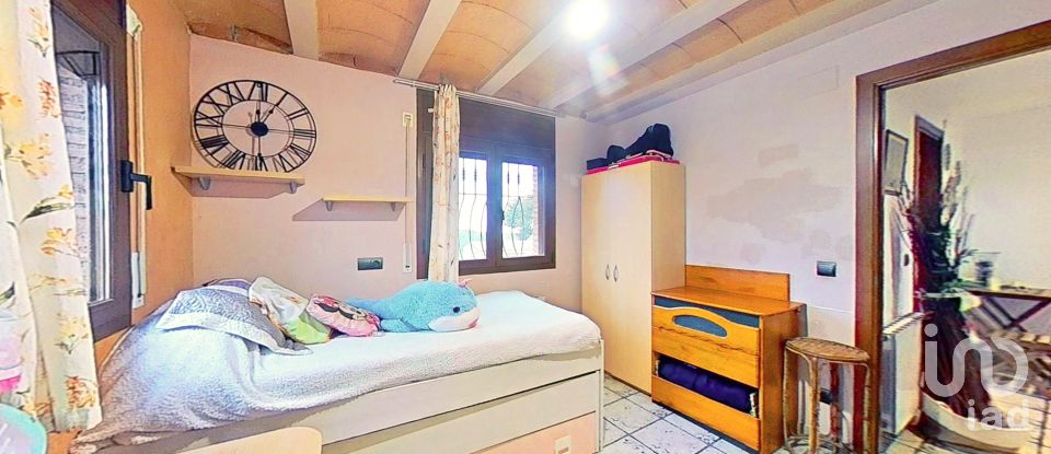 House 5 bedrooms of 1,950 m² in Les Planes de Picamoixons (43491)