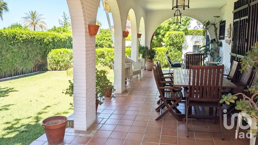 House 4 bedrooms of 210 m² in Alcalá de Guadaíra (41500)