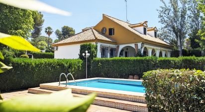 House 4 bedrooms of 210 m² in Alcalá de Guadaíra (41500)