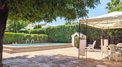 House 4 bedrooms of 210 m² in Alcalá de Guadaíra (41500)