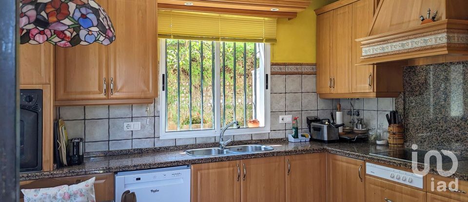 House 4 bedrooms of 210 m² in Alcalá de Guadaíra (41500)