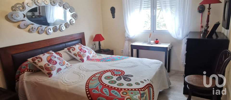 House 5 bedrooms of 300 m² in Monte Zenia (03189)